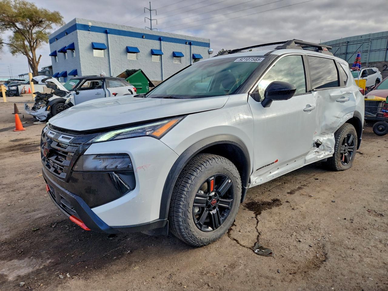 2025 NISSAN ROGUE SV