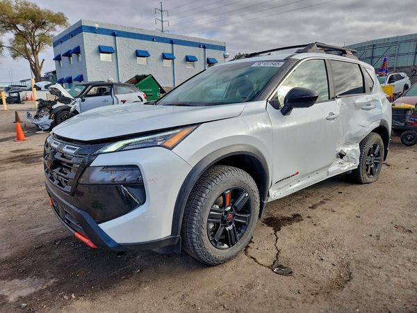 2025 NISSAN ROGUE