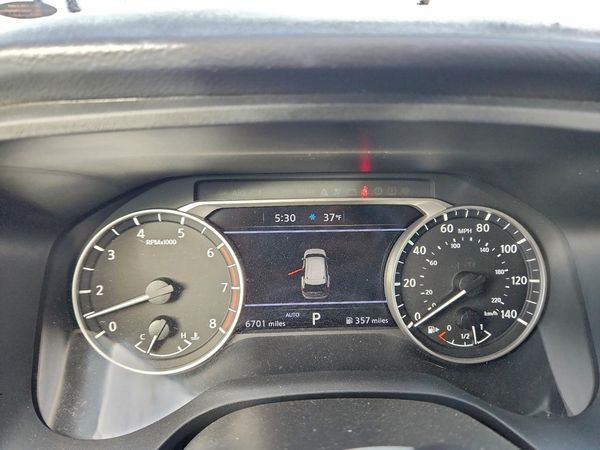 2025 NISSAN ROGUE SV