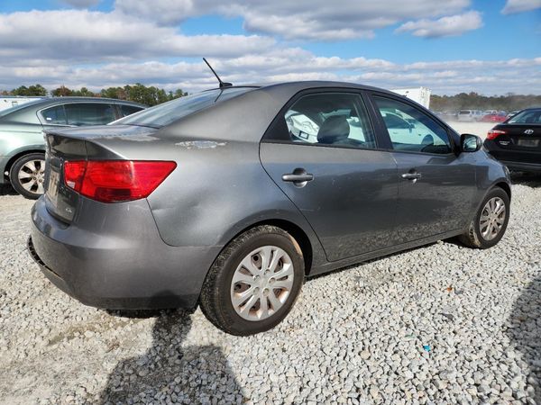 2013 KIA FORTE