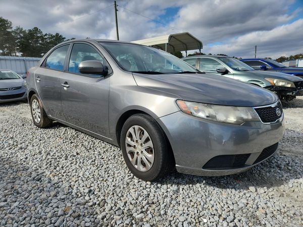 2013 KIA FORTE
