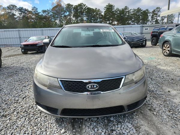 2013 KIA FORTE