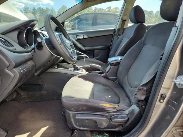 2013 KIA FORTE
