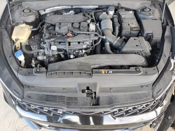 2022 KIA K5 GT-Line — Engine bay