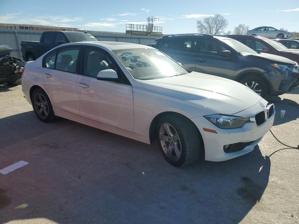 2015 BMW 320