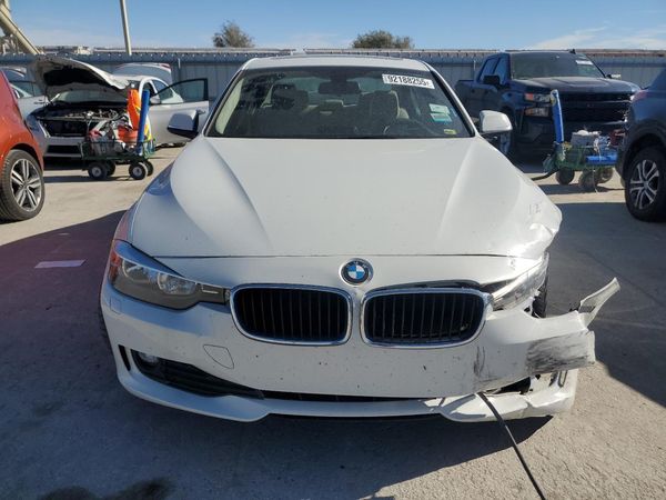 2015 BMW 320