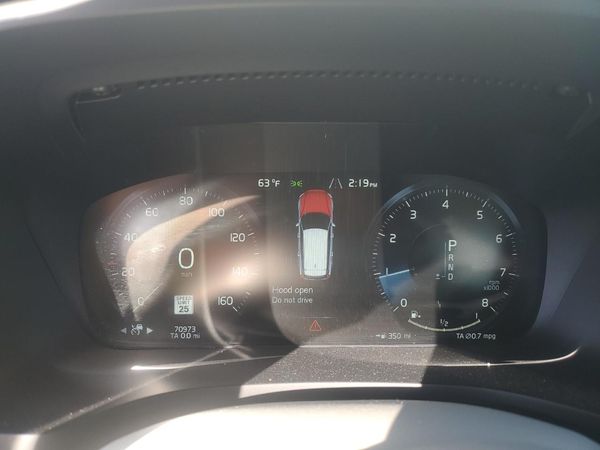 2020 VOLVO V60