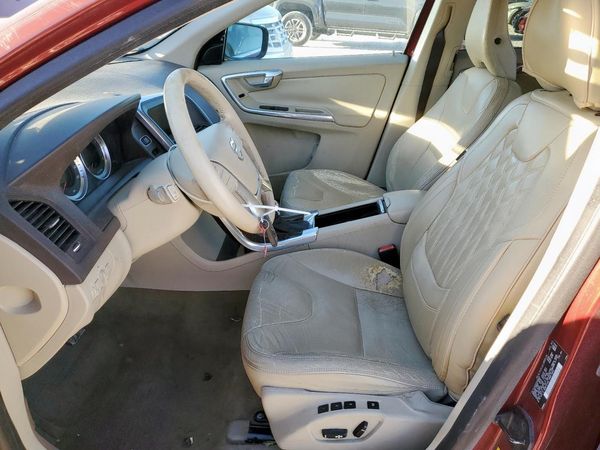 2013 VOLVO XC60