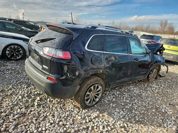 2019 JEEP CHEROKEE LATITUDE PLUS 4X4
