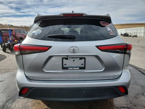 2022 TOYOTA HIGHLANDER L