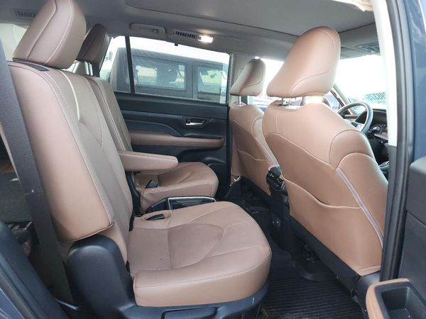 2024 TOYOTA GRAND HIGHLANDER