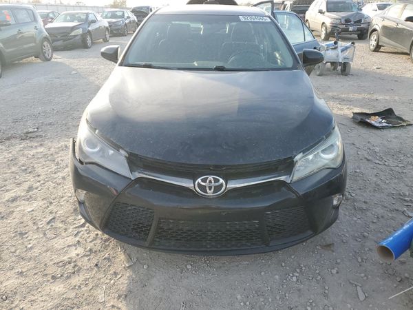 2017 TOYOTA CAMRY