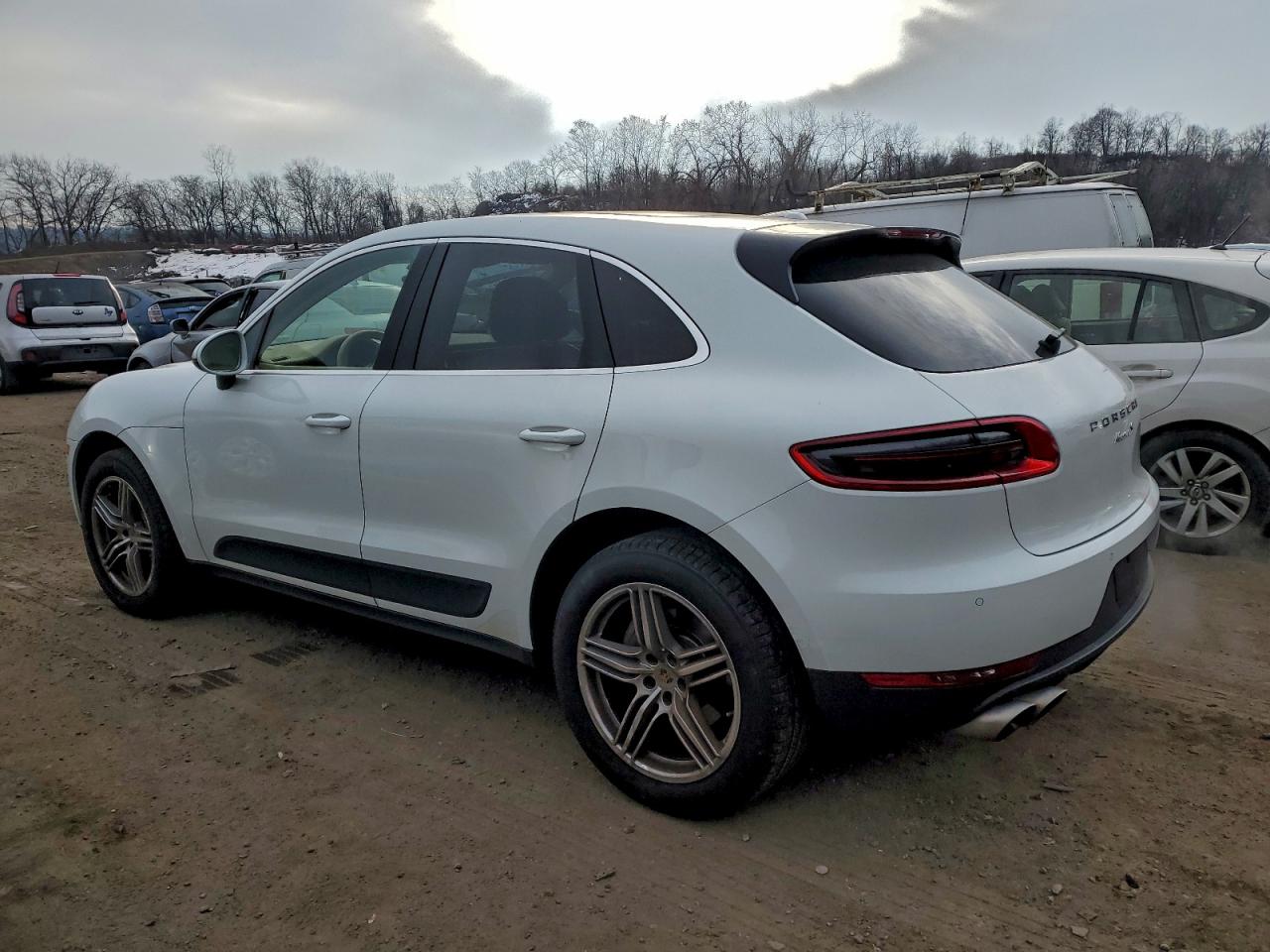 2017 PORSCHE MACAN