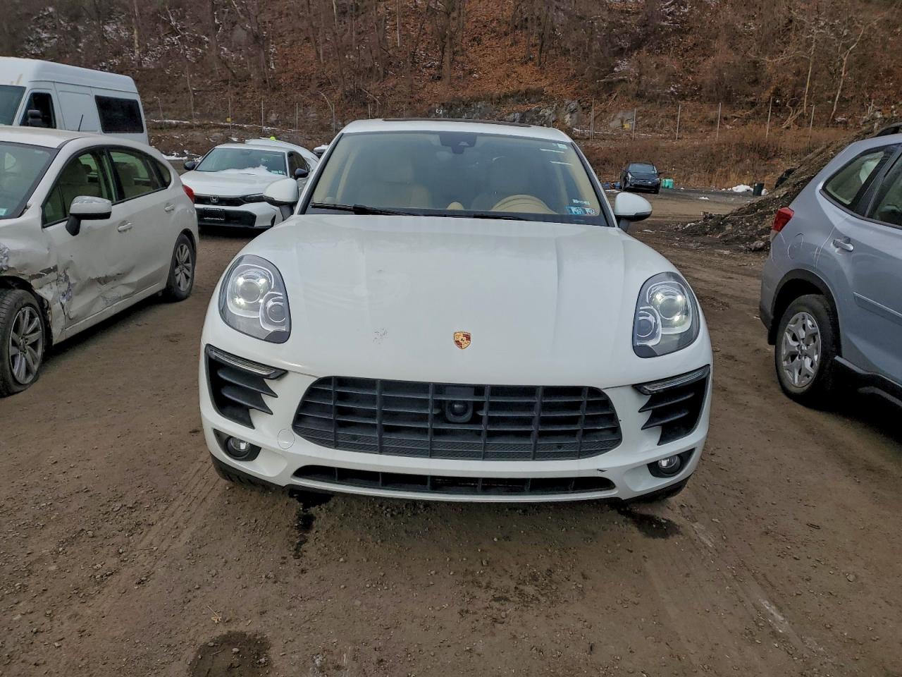 2017 PORSCHE MACAN