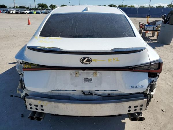 2025 LEXUS IS