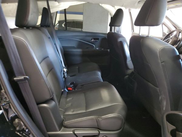 2022 HONDA PILOT SE