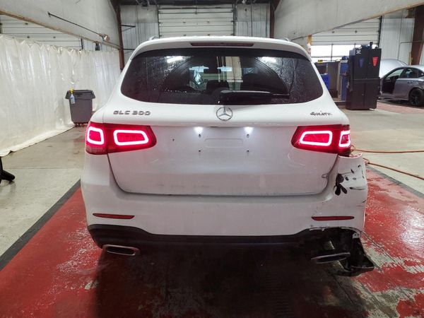 2021 MERCEDES-BENZ GLC