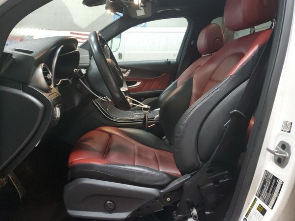 2021 MERCEDES-BENZ GLC