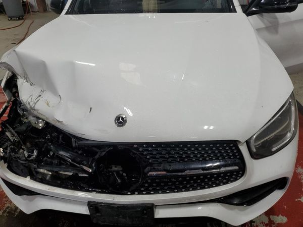 2021 MERCEDES-BENZ GLC