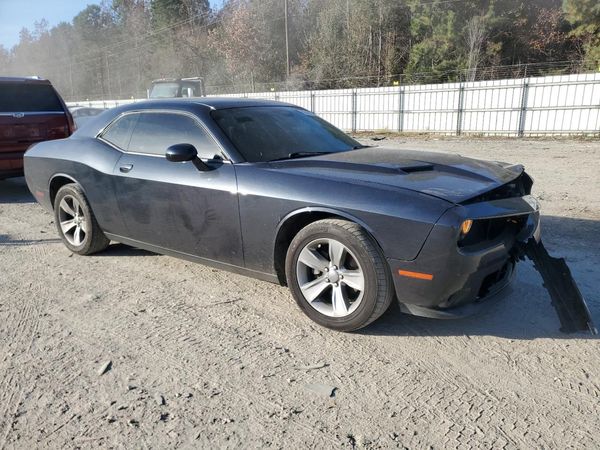 2017 DODGE CHALLENGER SXT