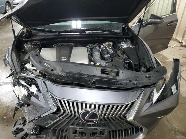 2020 LEXUS ES