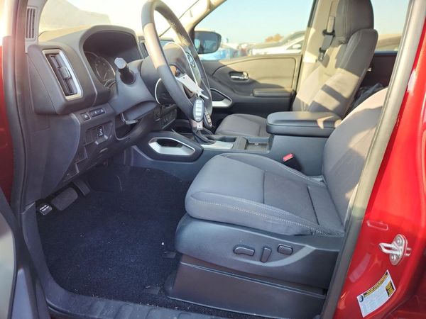 2025 NISSAN FRONTIER
