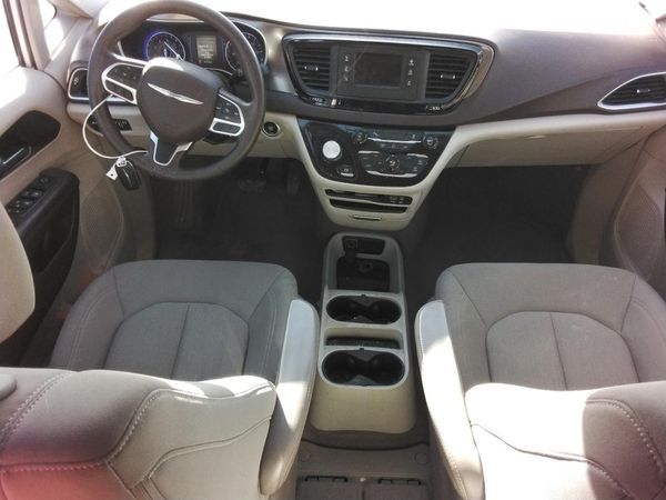 2017 CHRYSLER PACIFICA