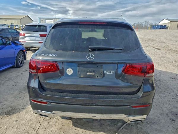 2020 MERCEDES-BENZ GLC GLC300