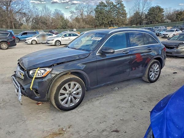 2020 MERCEDES-BENZ GLC GLC300