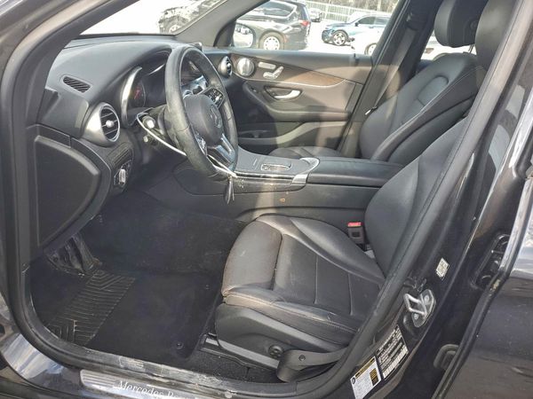 2020 MERCEDES-BENZ GLC GLC300