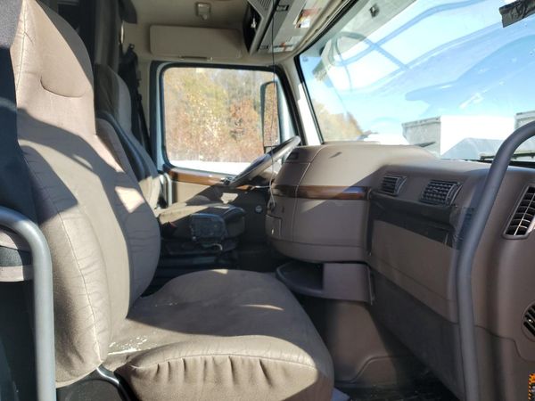 2018 VOLVO VNL