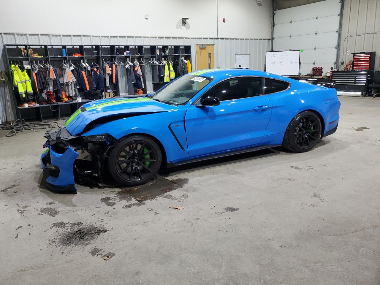 2017 FORD MUSTANG