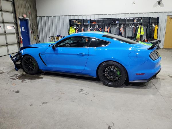 2017 FORD MUSTANG