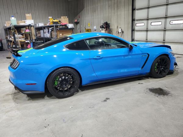 2017 FORD MUSTANG
