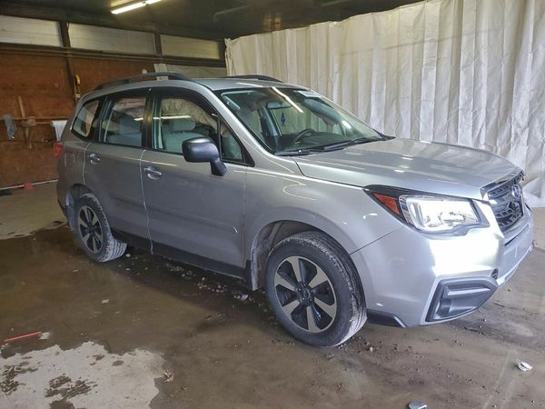 2018 SUBARU FORESTER Base P