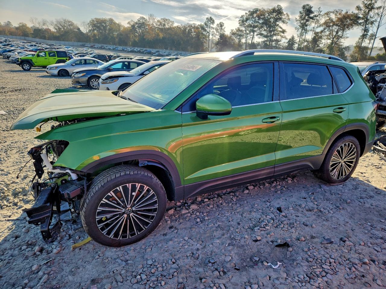2025 VOLKSWAGEN TAOS