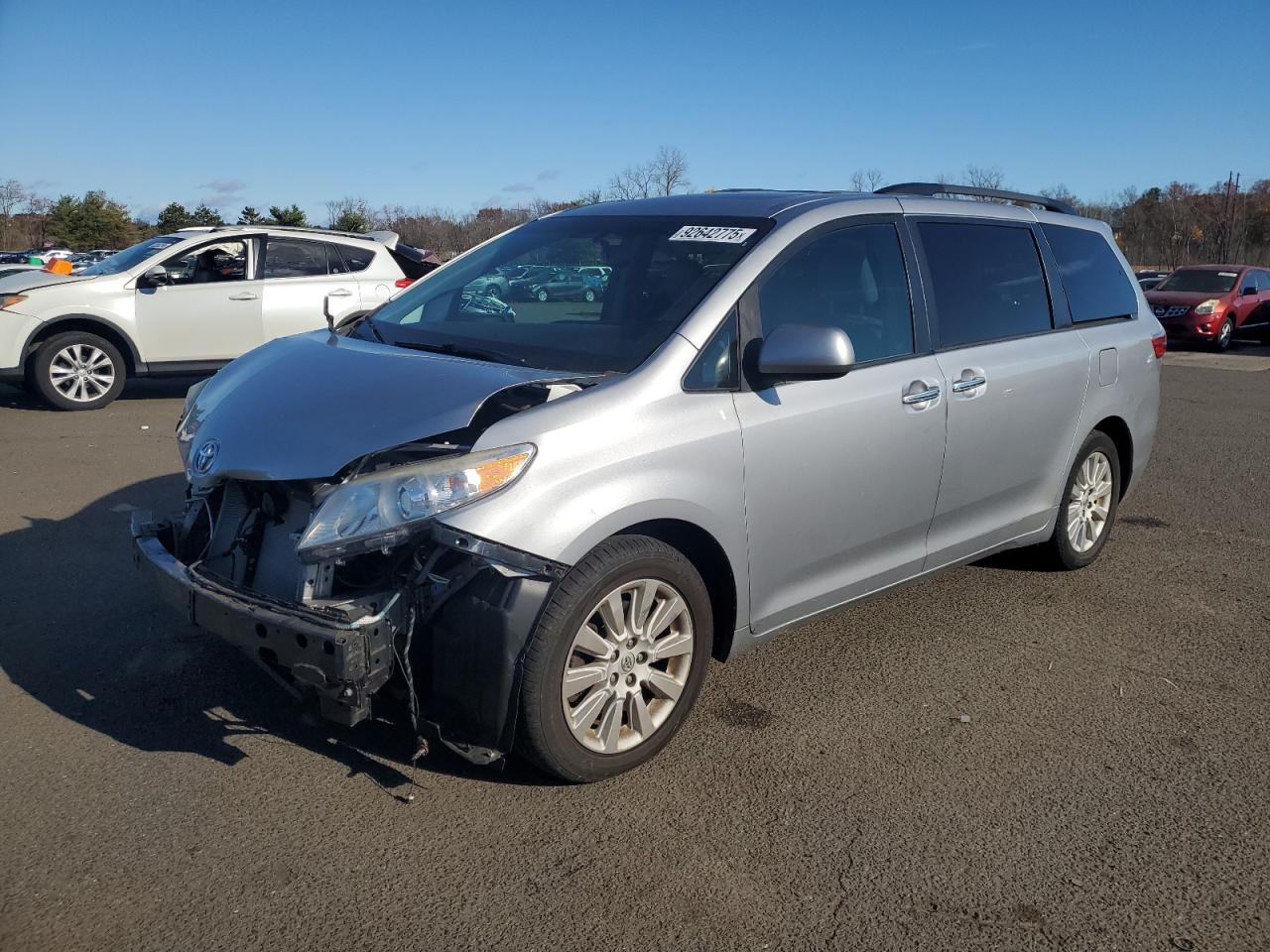 2015 TOYOTA SIENNA