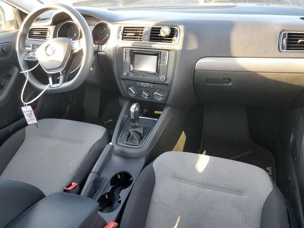 2017 VOLKSWAGEN JETTA