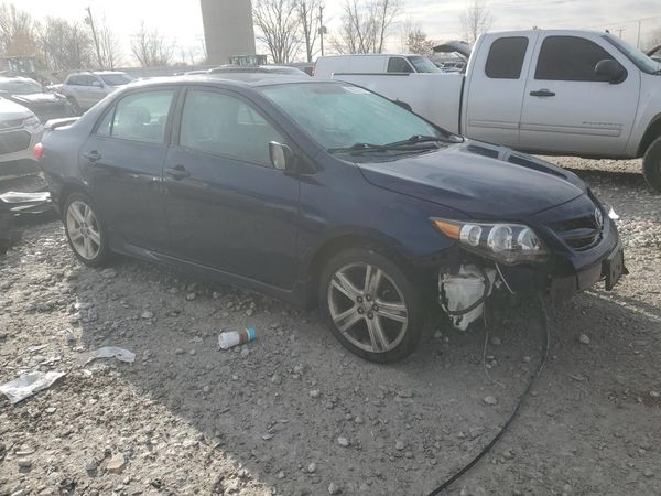 2013 TOYOTA COROLLA