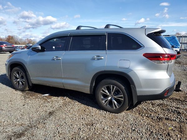 2017 TOYOTA HIGHLANDER LE/LE Plus