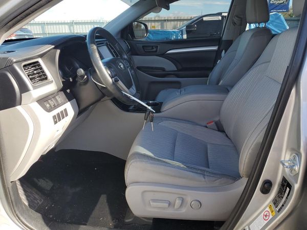 2017 TOYOTA HIGHLANDER LE/LE Plus