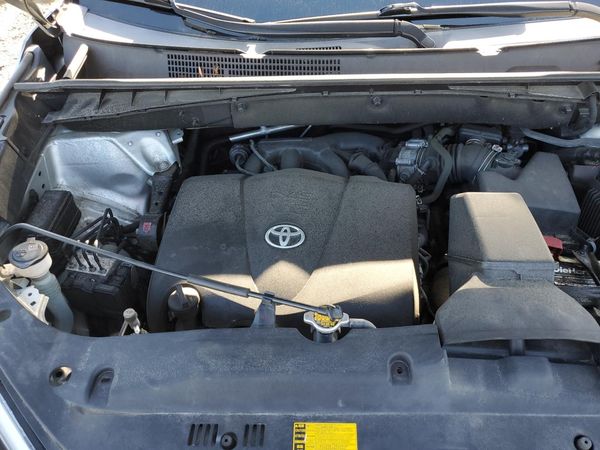 2017 TOYOTA HIGHLANDER LE/LE Plus