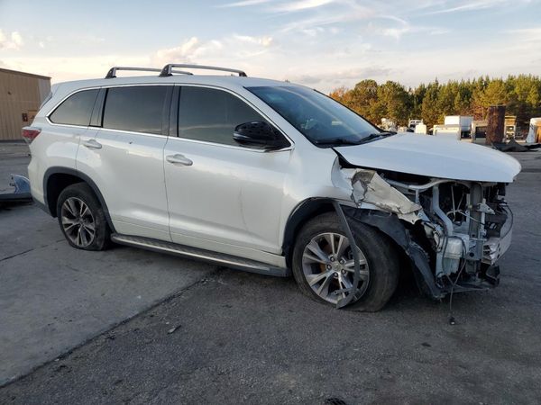 2015 TOYOTA HIGHLANDER