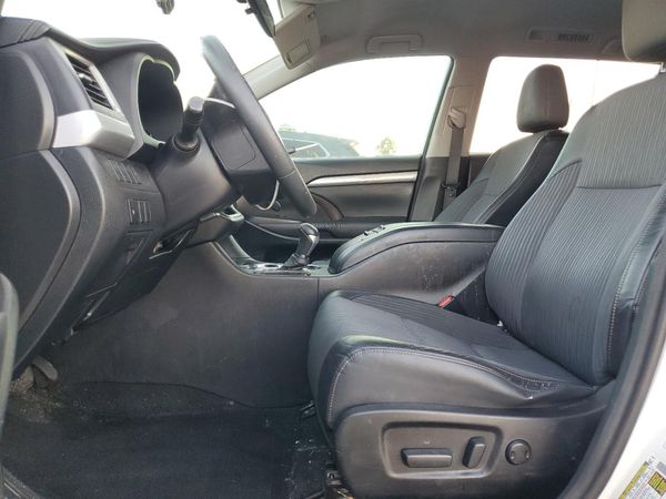 2015 TOYOTA HIGHLANDER