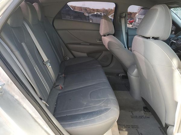 2021 HYUNDAI ELANTRA