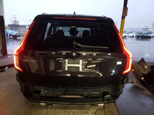 2024 VOLVO XC90 Plus Bright