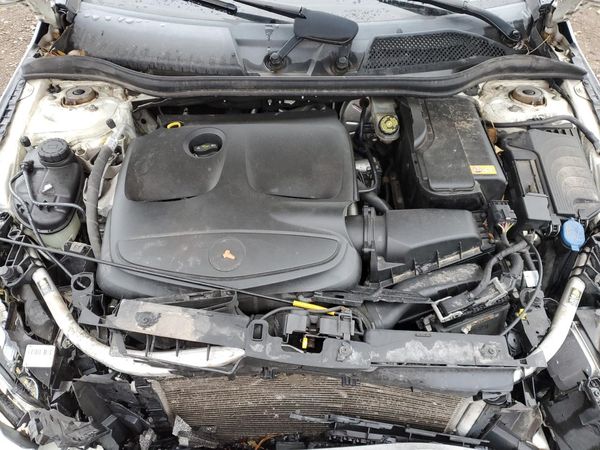 2015 MERCEDES-BENZ CLA