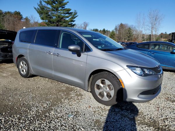 2017 CHRYSLER PACIFICA