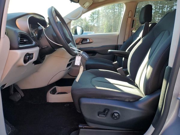 2017 CHRYSLER PACIFICA
