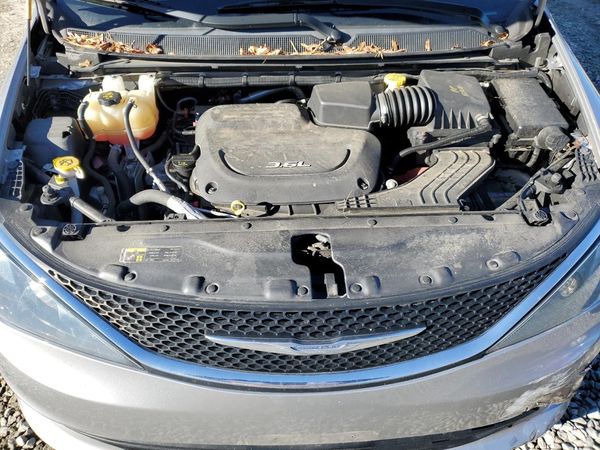 2017 CHRYSLER PACIFICA